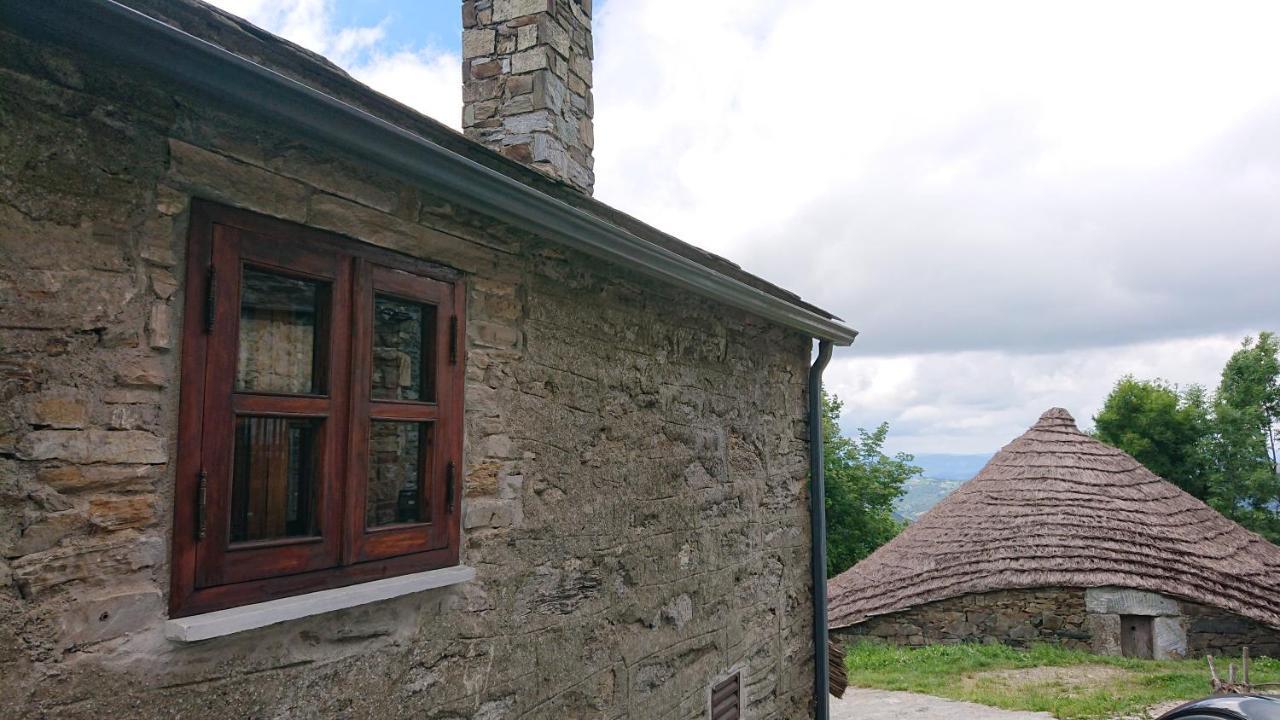 O Cebrero Casa Antonヴィラ エクステリア 写真